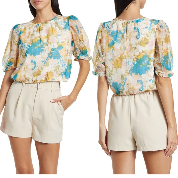 Walter Baker Tops - NWT WALTER BAKER pleated neckline cropped blouse women’s Large $178